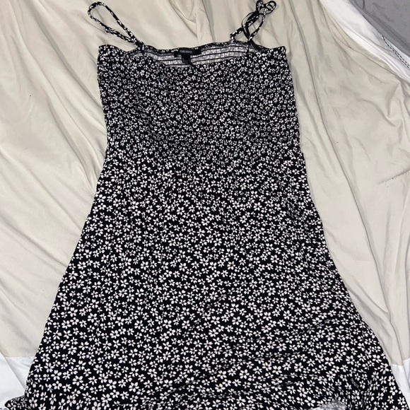Dress - Picture 1 of 1